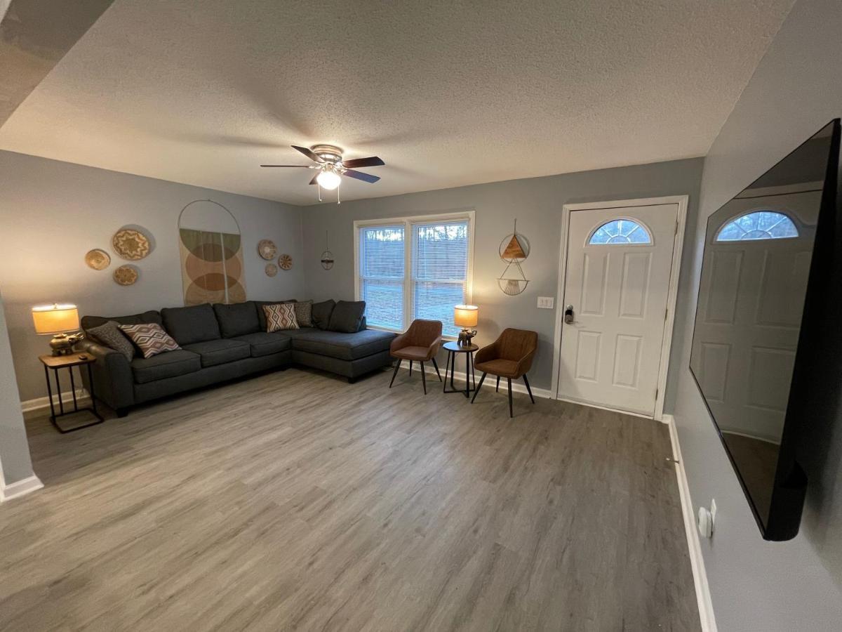 Remodeled Cottage With Sunroom Manchester Buitenkant foto